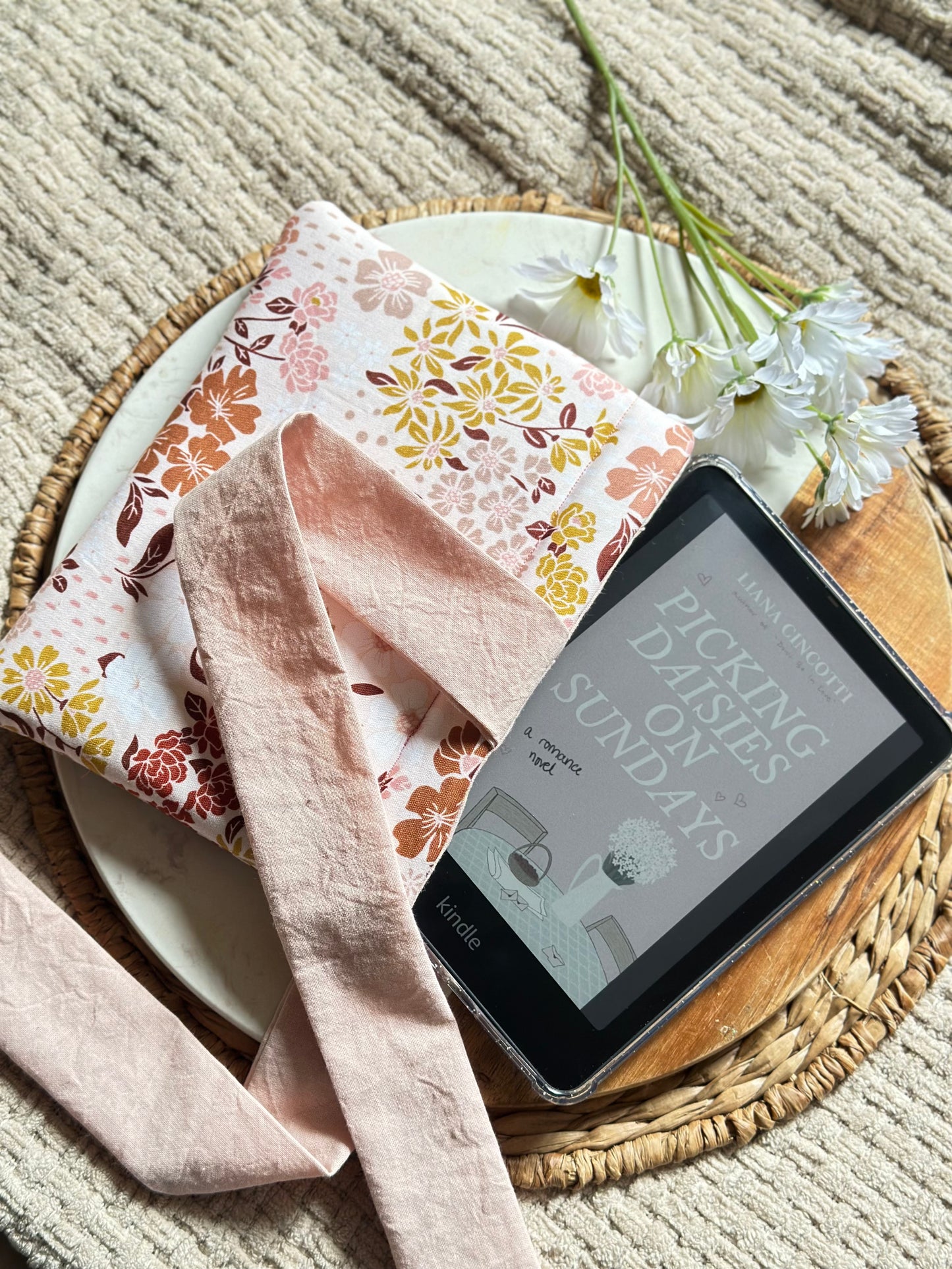Light Pink Florals Kindle Sleeve
